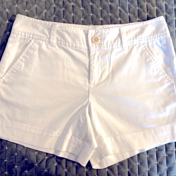 Lilly Pulitzer White Casual Shorts Size 0 - Picture 1 of 5